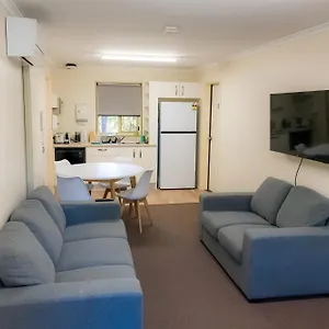Hostel Chandler And